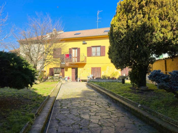 Casa con 6 locali in vendita in Spalto Vittorio Veneto, Castellazzo Bormida