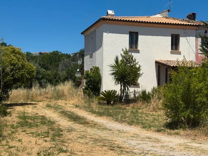 Casa quadrilocale in vendita in Borgata Fattore, Santa Maria Imbaro
