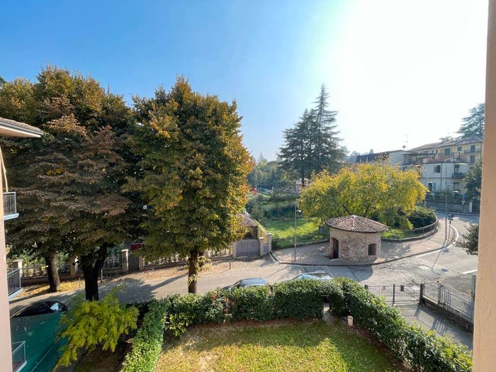 Appartamento trilocale in vendita in Viale Fonte Sales, Salice Terme, Godiasco Salice Terme