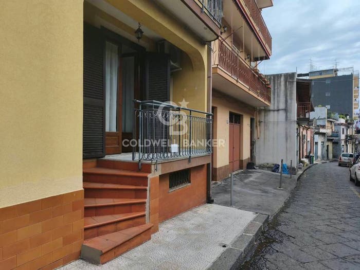 Appartamento bilocale in vendita in Via Santa Barbara, Centro, Aci Catena