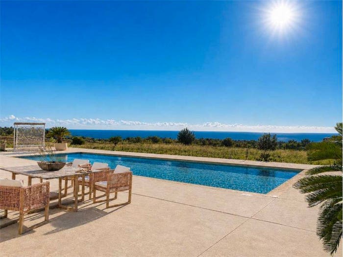 Casa con 6 locali in vendita in Carovigno