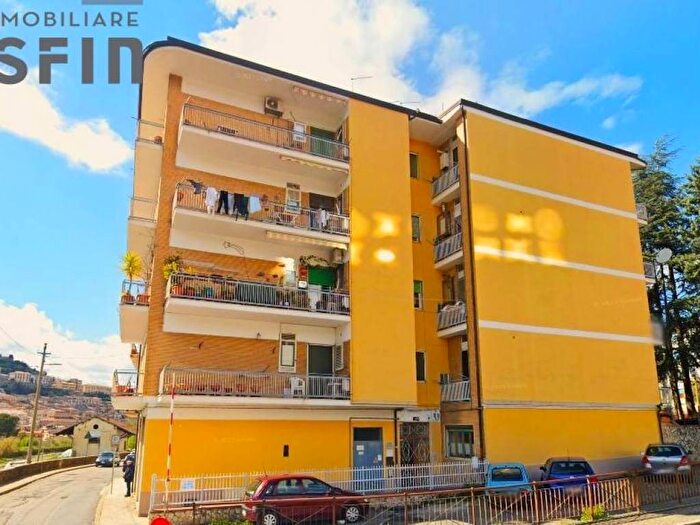 Appartamento quadrilocale in vendita in Via Casali, Serra Soprana, Cosenza