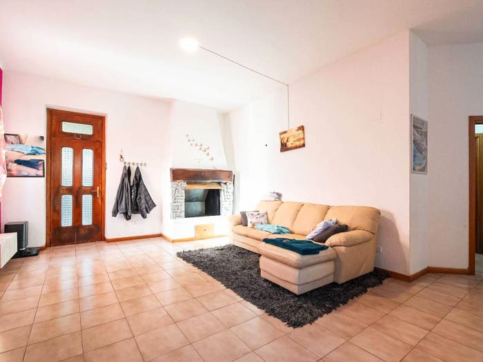 Appartamento trilocale in vendita in Via Salvo D'Acquisto, Centro, Mariano Comense