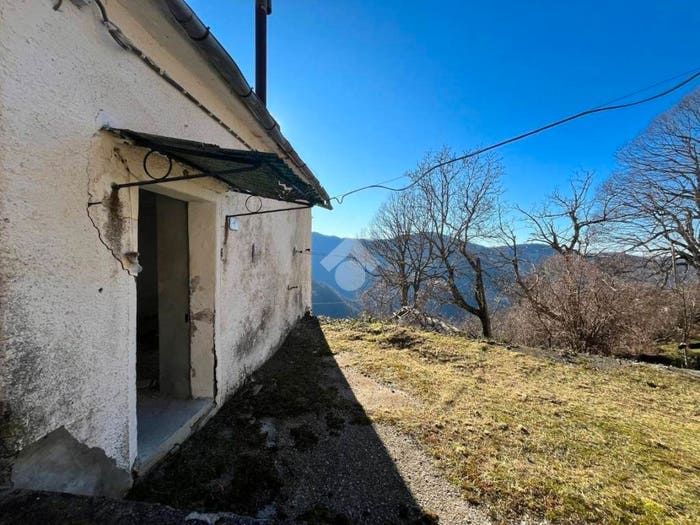 Casa trilocale in vendita in Località Porcile, Valbrevenna