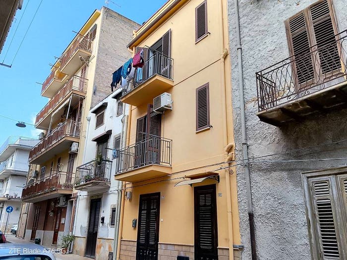 Appartamento quadrilocale in vendita in Via Sant'Anna, Centro, Altavilla Milicia