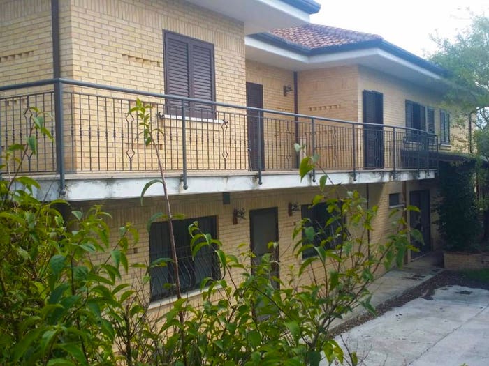 Casa con 6 locali in vendita in Isernia
