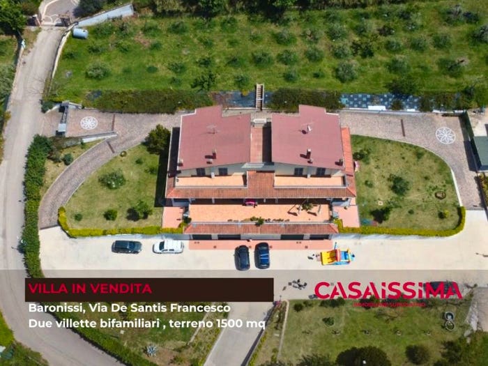Casa con 6 locali in vendita in Via Francesco De Sanctis, Baronissi