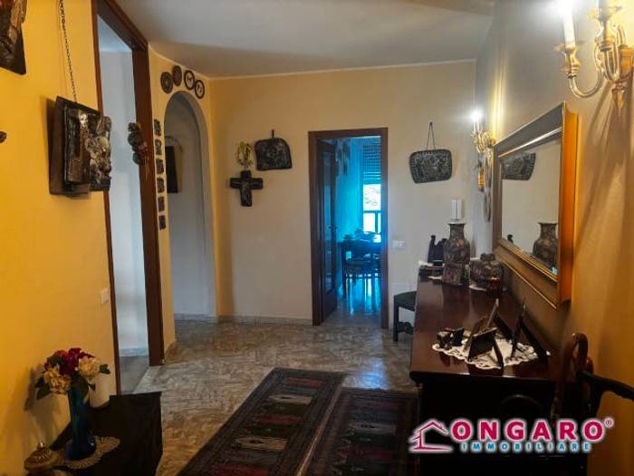 Appartamento con 6 locali in vendita in Via Carlo Pisacane, Centro, Copparo
