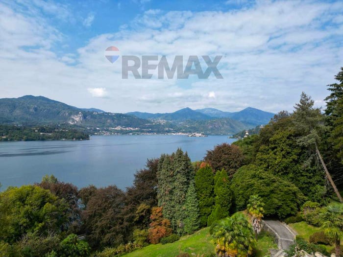 Casa con 6 locali in vendita in VECCHIA PER ORTA, Orta San Giulio