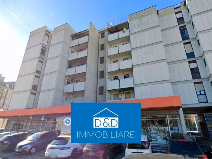 Appartamento con 5 locali in vendita in Corso Guglielmo Marconi, Centro, Gravellona Toce