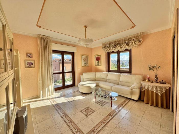 Appartamento con 6 locali in vendita in Piazza Molise, Via XXIV Maggio CEP, Campobasso