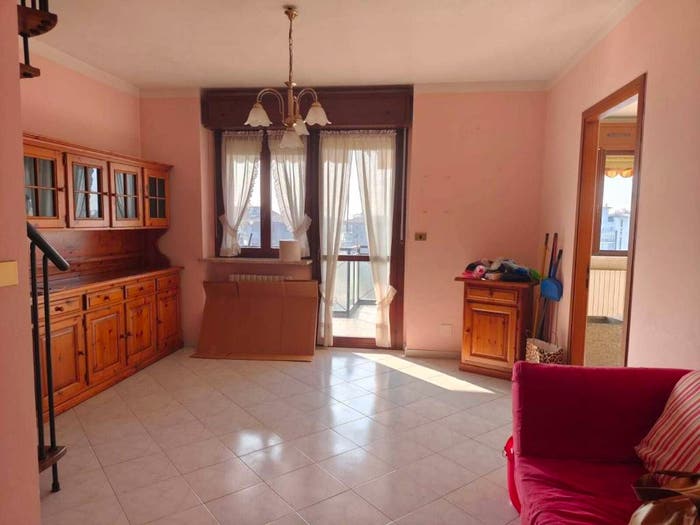 Appartamento con 6 locali in vendita in corso garibaldi, Venaria Reale