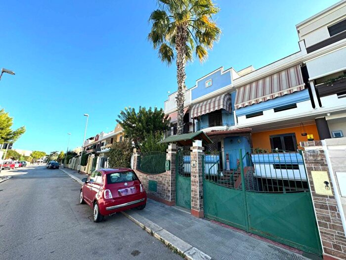 Casa quadrilocale in vendita in Via Giovanni Pascoli, Patalini, Barletta