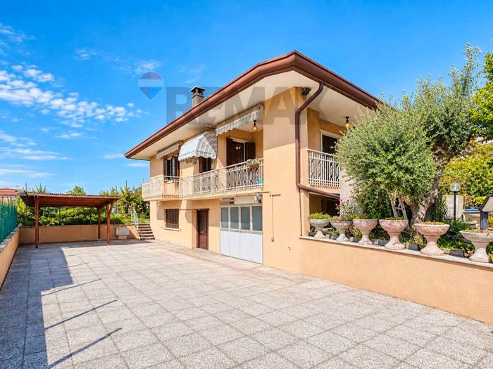 Casa con 6 locali in vendita in Centro, Casalserugo