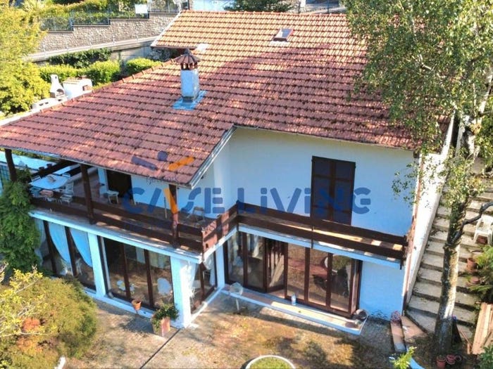 Casa con 5 locali in vendita in Via Pizzo Gondona, Centro, Argegno