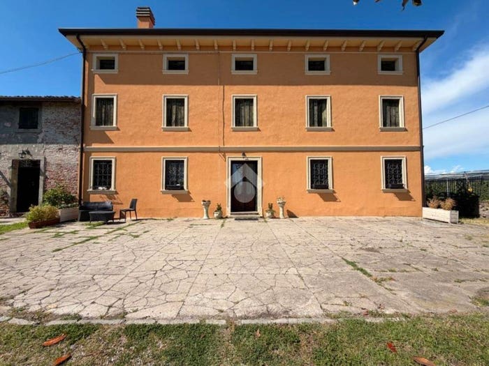 Casa con 6 locali in vendita in Via Boccare, Centro, Casaleone