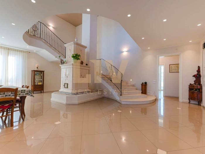 Casa con 6 locali in vendita in Via Francesco Morosini, Voltabarozzo, Padova