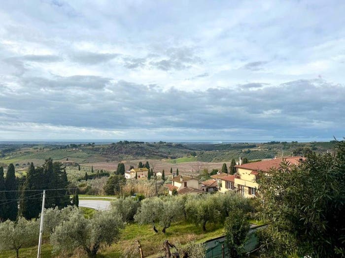 Appartamento con 6 locali in vendita in Via dell'Uliveta, Casale Marittimo