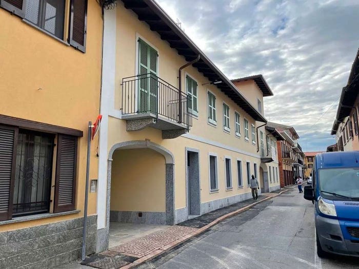 Appartamento con 5 locali in vendita in Via Matteotti, Centro, Lonate Pozzolo