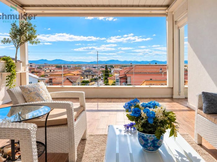 Casa trilocale in vendita in Via Vincenzo Vela, Viale Aldo Moro Ospedale Vecchio, Olbia