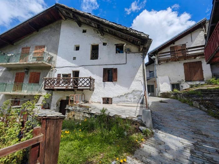 Casa con 6 locali in vendita in Via della Foresta, Fraisse, Usseaux
