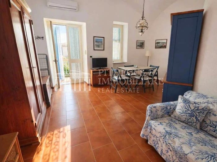 Appartamento trilocale in vendita in Via Delle Terme, Centro, Ischia