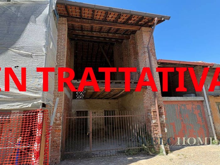 Casa in vendita in Corso Aprile, Centro, Arluno