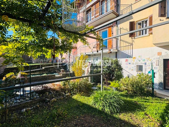 Casa bilocale in vendita in Via Guglielmo Riva, Colonno