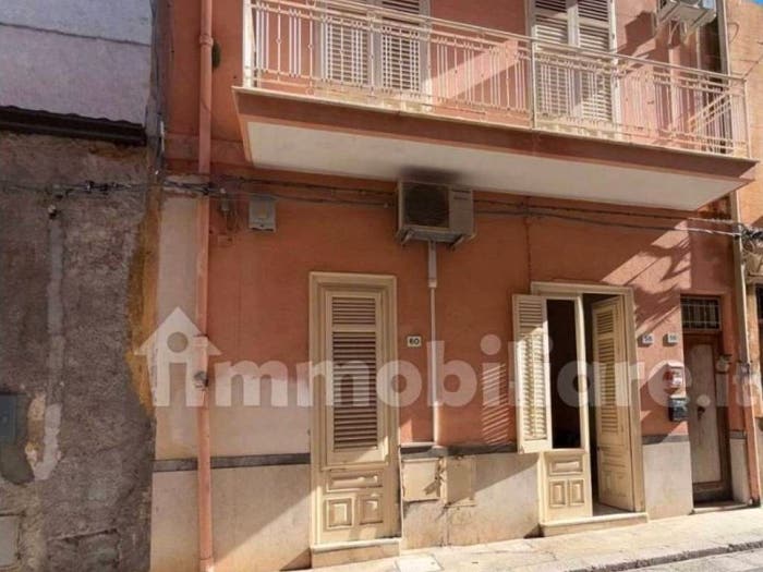 Appartamento bilocale in vendita in Via Castrogiovanni, Centro, Bagheria