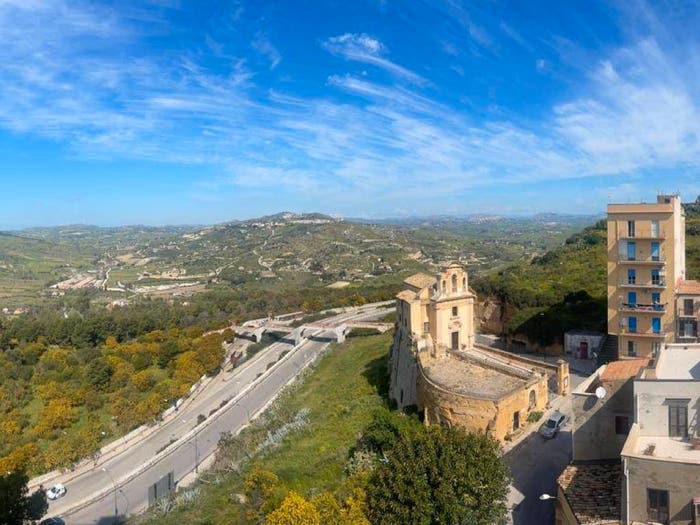 Appartamento con 5 locali in vendita in VIA DISCESA PORTO EMPEDOCLE, Centro Storico, Agrigento