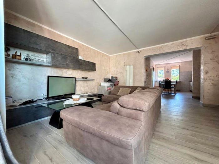 Appartamento trilocale in vendita in San Venanzio fortunato, Centro, Valdobbiadene