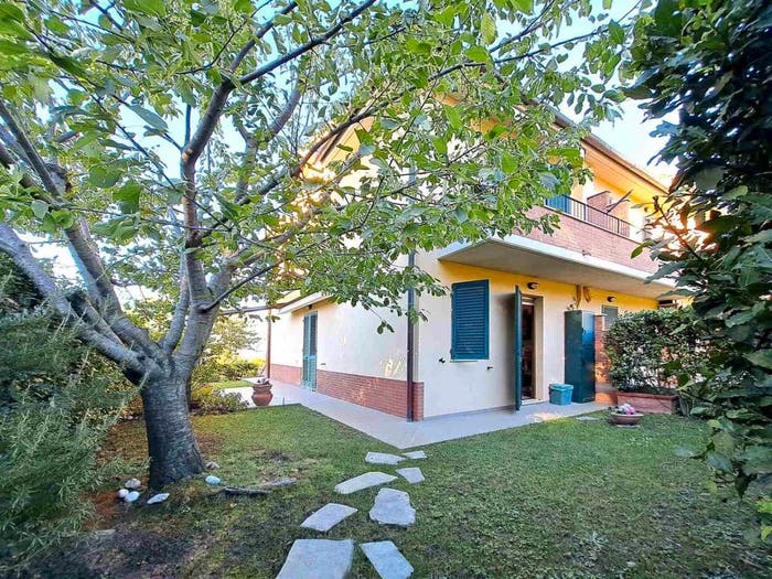 Casa con 6 locali in vendita in Montalcino