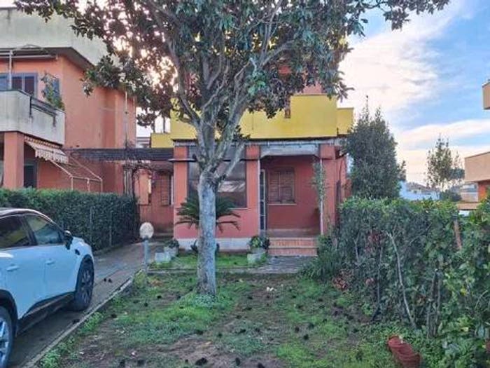 Casa trilocale in vendita in Via Delle Cycas, Lido dei Pini di Ardea Lupetta, Ardea