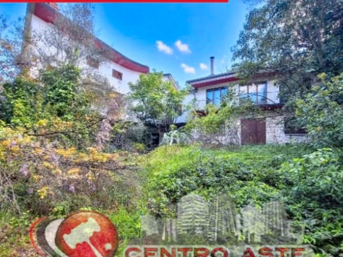 Casa con 6 locali in vendita in Strada Ponte d'Oddi Ba Perugia PG Italia, San Marco Oliveto, Perugia