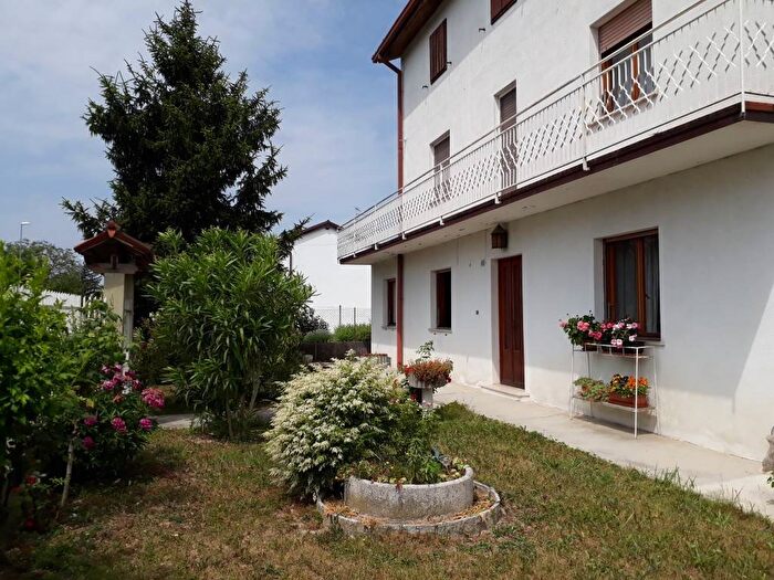Casa con 6 locali in vendita in Via Nazionale, Fiumicello Villa Vicentina