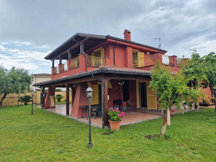 Casa quadrilocale in vendita in Via Lula, Rocca Cencia, Roma