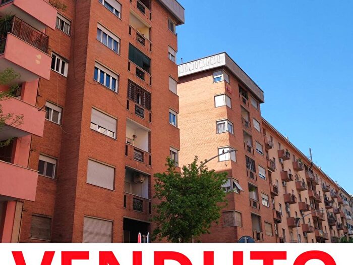 Appartamento quadrilocale in vendita in Via delle Cave, Colli Albani, Roma