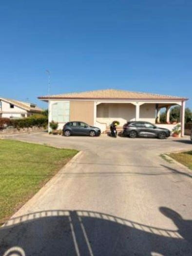 Casa con 6 locali in vendita in Via Ragusa, Città Giardino, Melilli