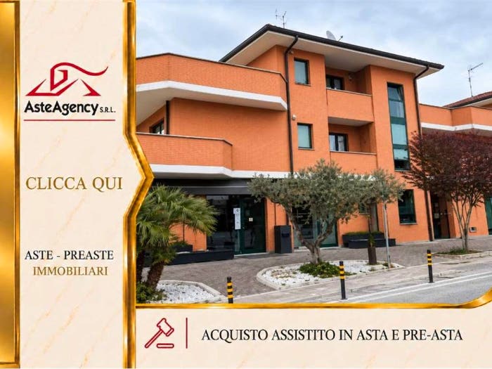 Appartamento trilocale in vendita in VIA URBINO, Monte Urano