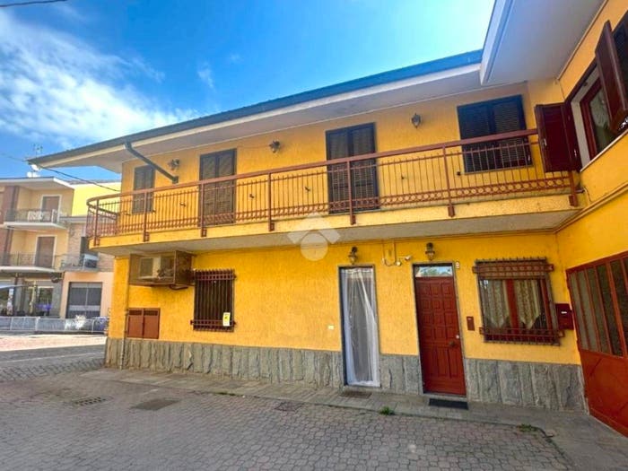 Appartamento quadrilocale in vendita in Via losa, Robassomero