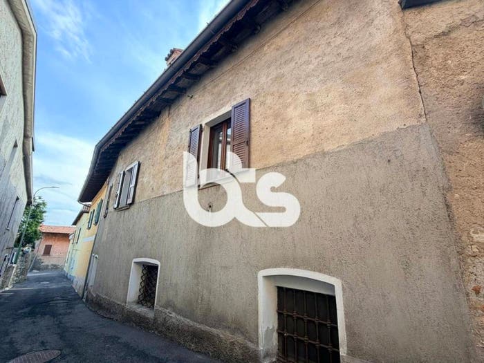 Appartamento quadrilocale in vendita in via giuseppe garibaldi, Fontane Zurane Gresine, Provaglio d'Iseo