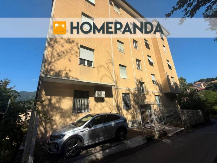 Appartamento trilocale in vendita in Via Val D'Astico, Pontedecimo, Genova