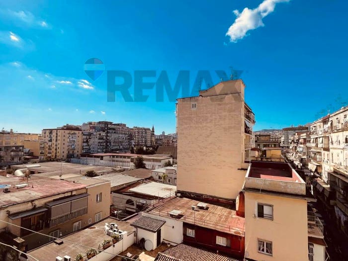 Appartamento bilocale in vendita in Garibaldi Ferrovia, Napoli