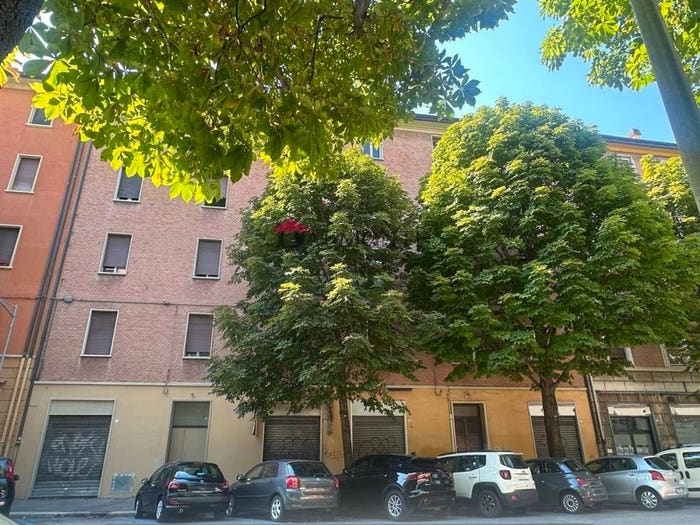 Appartamento trilocale in vendita in Via del Timavo, Saffi, Bologna