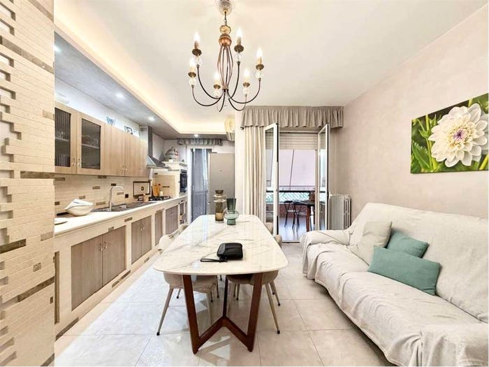 Appartamento con 5 locali in vendita in Via Vecchia Barletta, Iper, Andria