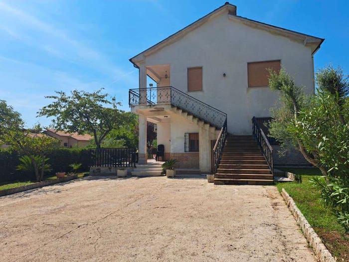 Casa con 6 locali in vendita in STRADA PROVINCIALE TERELLE, Caira, Cassino