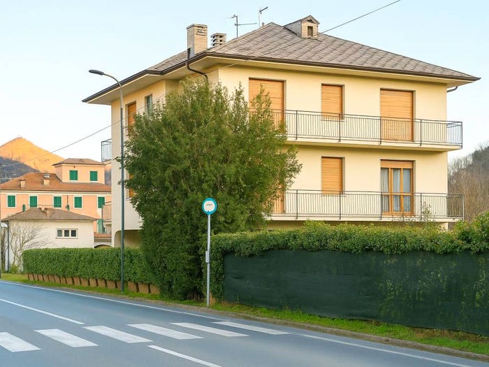 Appartamento quadrilocale in vendita in Via Carpenete, Centro, Cicagna