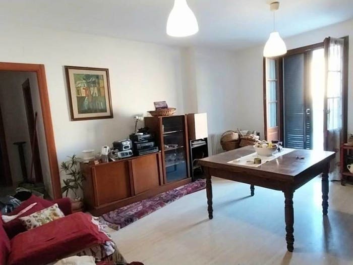 Appartamento trilocale in vendita in Centro, Calci