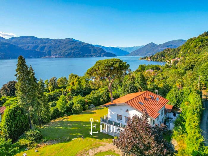 Casa con 6 locali in vendita in Via al Lago, Villaggio Belmonte, Brezzo di Bedero