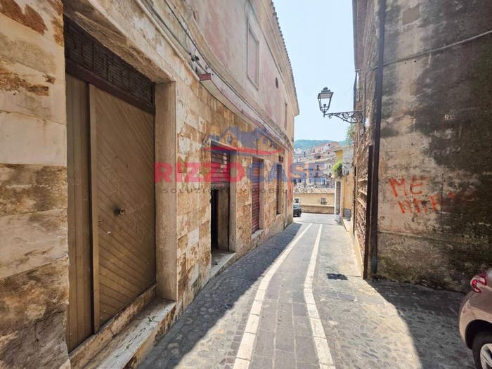 Casa con 6 locali in vendita in Via Luigi Palma, Corigliano Calabro, CoriglianoRossano
